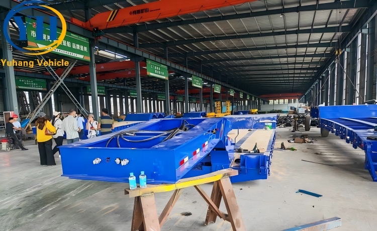 Tri Axle Hydraulic Gooseneck Truck Trailer-YUHANG VEHICLE Tri Axle Hydraulic Gooseneck Truck Trailer-YUHANG VEHICLE