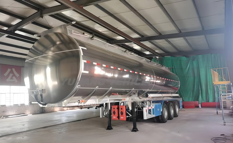 45m³ Aluminum Alloy Oil Tankers-YUHANG VEHICLE