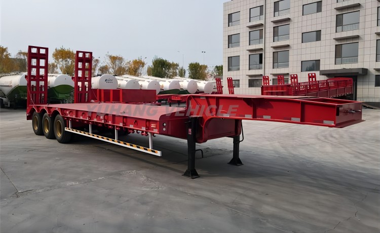 Triaxle 60 Ton Low Bed Vehicle-YUHANG VEHICLE