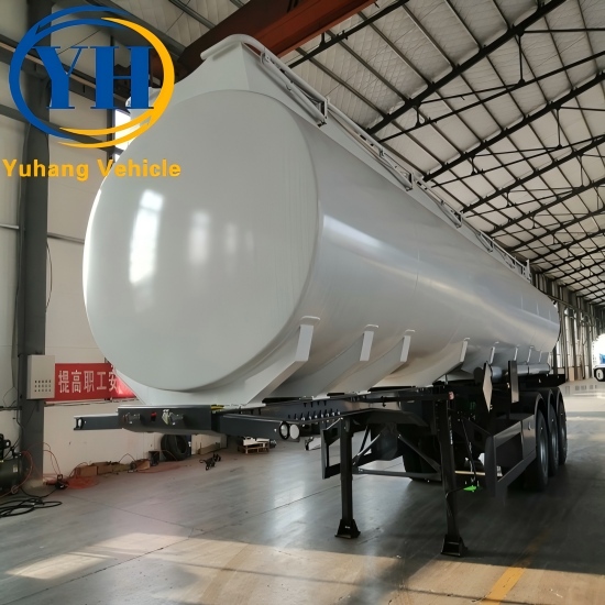 3 Axle 40000L Tank Semi Trailer 3 Axle 40000L Tank Semi Trailer