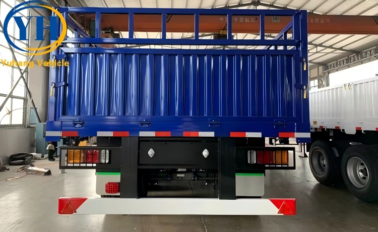 3 Axle Fence Trailer with Stake-YUHANG VEHICLE 3 Axle Fence Trailer with Stake-YUHANG VEHICLE