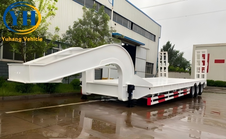 3 Line 6 Axle Low Loader Trailer-YUHANG VEHICLE 3 Line 6 Axle Low Loader Trailer-YUHANG VEHICLE