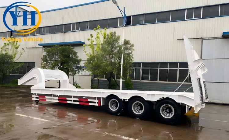 3 Line 6 Axle Low Loader Trailer-YUHANG VEHICLE 3 Line 6 Axle Low Loader Trailer-YUHANG VEHICLE