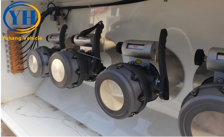 40,000 Liter Gasoline Tanker-YUHANG VEHICLE 40,000 Liter Gasoline Tanker-YUHANG VEHICLE