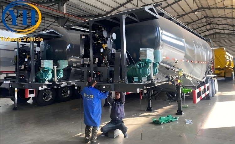 China 55 Ton Cement Semi Trailer-YUHANG VEHICLE China 55 Ton Cement Semi Trailer-YUHANG VEHICLE