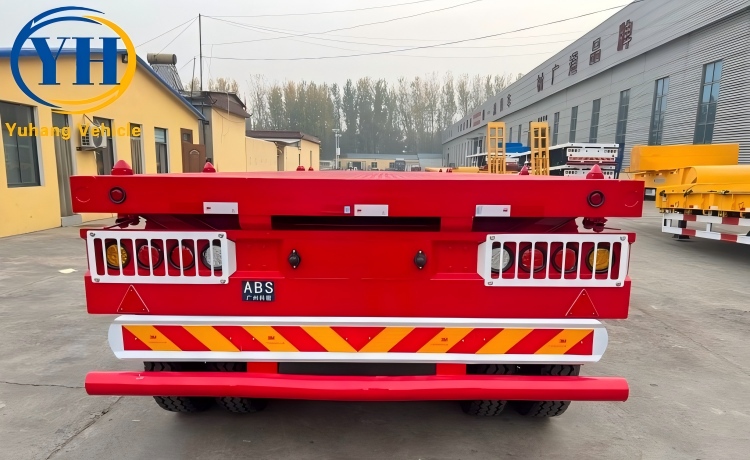 Tri Axle Flat Deck Trailer for Sale-YUHANG VEHICLE Tri Axle Flat Deck Trailer for Sale-YUHANG VEHICLE