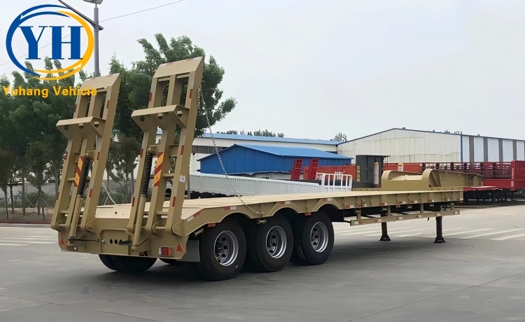 Tri Axle Low Bed Truck Trailer-YUHANG VEHICLE Tri Axle Low Bed Truck Trailer-YUHANG VEHICLE