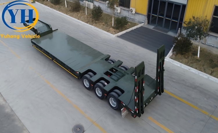 Triple 60 Ton Low Bed Vehicle-YUHANG VEHICLE Triple 60 Ton Low Bed Vehicle-YUHANG VEHICLE