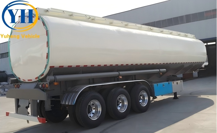 3 Axle 40000 Liters Fuel Tanker Trailer is ready to be shipped to Angola-YUHANG VEHICLE 3 Axle 40000 Liters Fuel Tanker Trailer is ready to be shipped to Angola-YUHANG VEHICLE