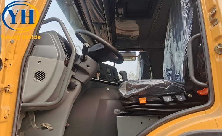 Sinotruck 6×4 Tractor for Sale-YUHANG VEHICLE Sinotruck 6×4 Tractor for Sale-YUHANG VEHICLE
