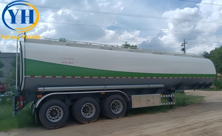 3 Axle 42000 Liters Stainless Steel Tanker Trailer will be export to Malawi-YUHANG VEHICLE 3 Axle 42000 Liters Stainless Steel Tanker Trailer will be export to Malawi-YUHANG VEHICLE
