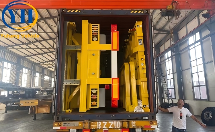 Triple Axle 40Ft Flatbed Trailer is ready send to Namibia-YUHANG VEHICLE Triple Axle 40Ft Flatbed Trailer is ready send to Namibia-YUHANG VEHICLE