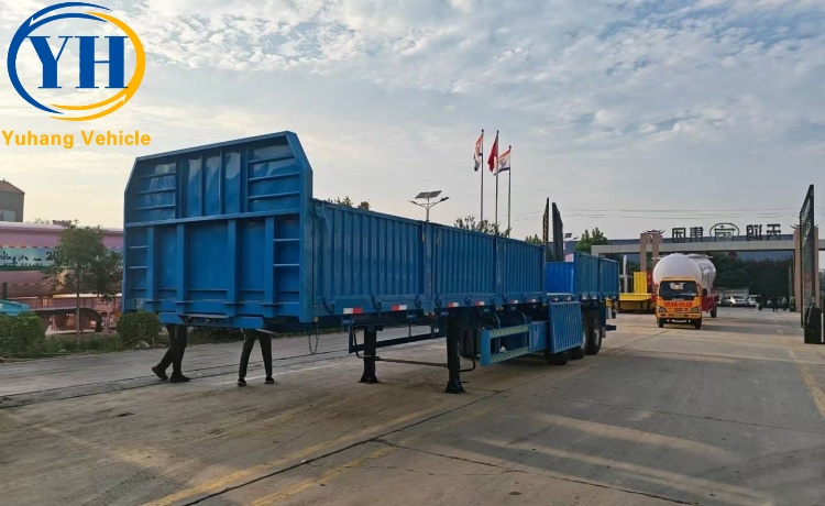 Triaxle Trailer with Boards will be exported to Harare, Zimbabwe-YUHANG VEHICLE Triaxle Trailer with Boards will be exported to Harare, Zimbabwe-YUHANG VEHICLE