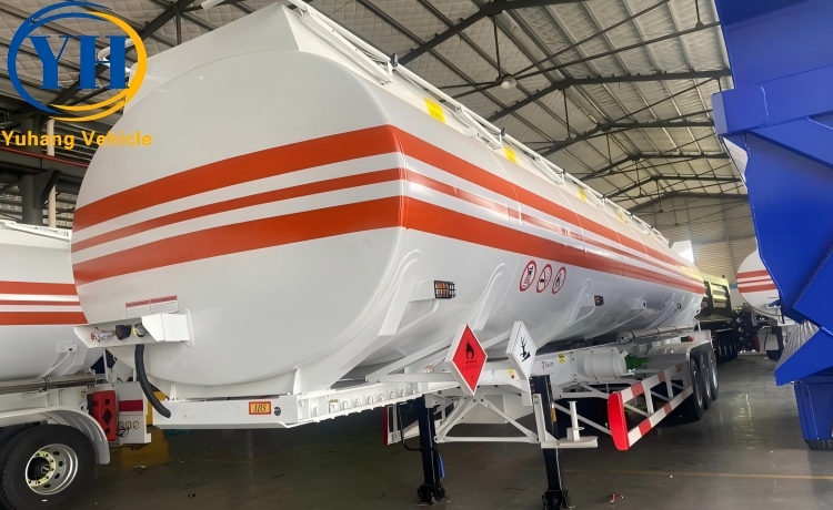45000L 3 Axle Fuel Tanker Trailer will export to Sierra Leone-YUHANG VEHICLE 45000L 3 Axle Fuel Tanker Trailer will export to Sierra Leone-YUHANG VEHICLE