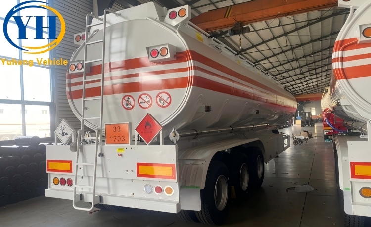 45000L 3 Axle Fuel Tanker Trailer will export to Sierra Leone-YUHANG VEHICLE 45000L 3 Axle Fuel Tanker Trailer will export to Sierra Leone-YUHANG VEHICLE