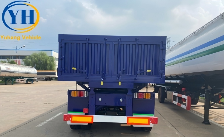 40 CBM Side Semi Tipper Trailer will be shipped to Rwanda-YUHANG VEHICLE 40 CBM Side Semi Tipper Trailer will be shipped to Rwanda-YUHANG VEHICLE