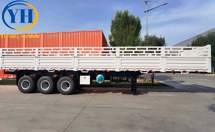 Tri Axle Fence Semi Trailer is ready to be shipped to Zambia-YUHANG VEHICLE Tri Axle Fence Semi Trailer is ready to be shipped to Zambia-YUHANG VEHICLE