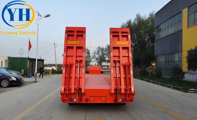3 Axle 60 Ton Low Bed Trailer is ready to be shipped Senegal-YUHANG VEHICLE 3 Axle 60 Ton Low Bed Trailer is ready to be shipped Senegal-YUHANG VEHICLE