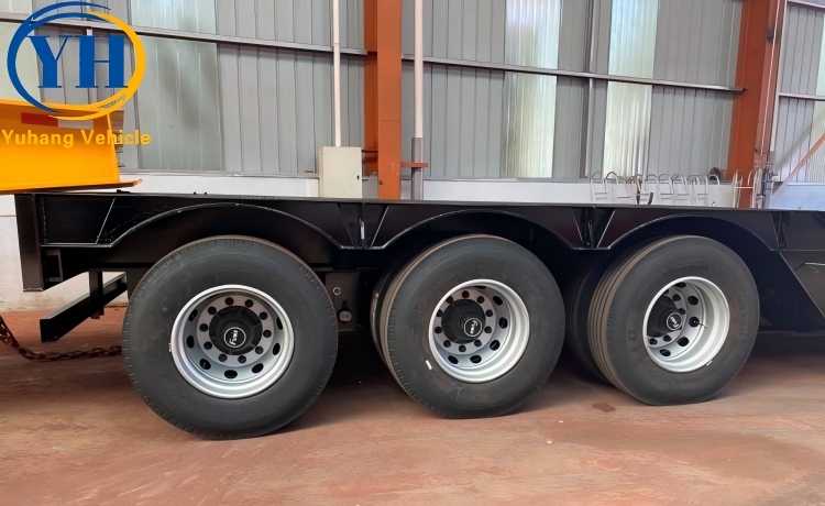 Lowboy Gooseneck Trailer will be sent to Mozambique-YUHANG VEHICLE Lowboy Gooseneck Trailer will be sent to Mozambique-YUHANG VEHICLE