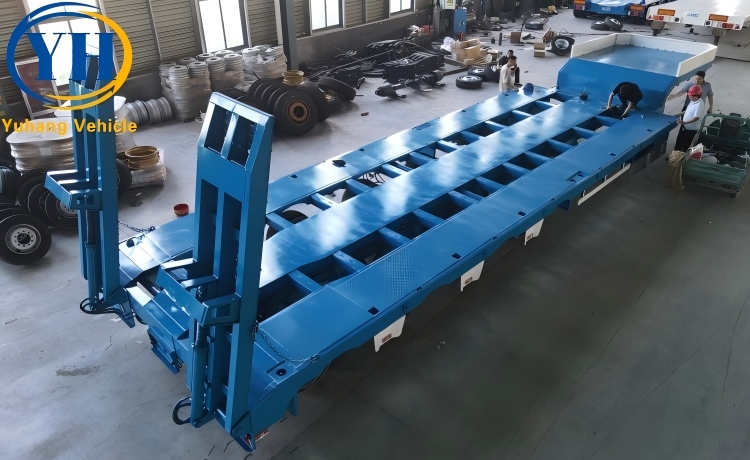 4 Axle 100 Ton Low Bed Trailer will be shipped to Sierra Leone-YUHANG VEHICLE 4 Axle 100 Ton Low Bed Trailer will be shipped to Sierra Leone-YUHANG VEHICLE