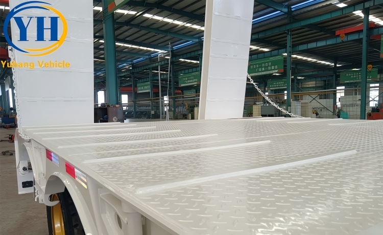 60T Low Loader Trailer is ready to be shipped to Jamaica-YUHANG VEHICLE 60T Low Loader Trailer is ready to be shipped to Jamaica-YUHANG VEHICLE