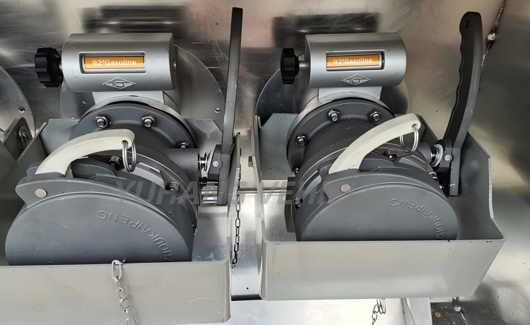 40000 Liter Aluminum Alloy Tanker Semi Trailer will be sent to Ghana-YUHANG VEHICLE 40000 Liter Aluminum Alloy Tanker Semi Trailer will be sent to Ghana-YUHANG VEHICLE