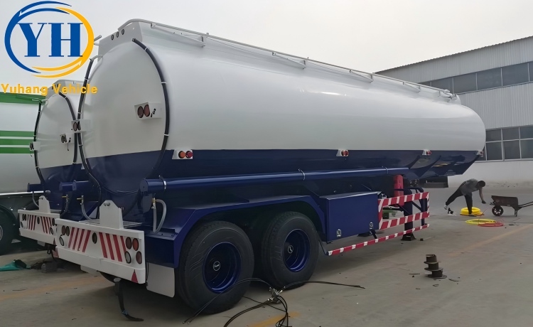 2 Axle Oil Tanker Trailer with Bogie Suspension will be sent to Nigeria-YUHANG VEHICLE 2 Axle Oil Tanker Trailer with Bogie Suspension will be sent to Nigeria-YUHANG VEHICLE
