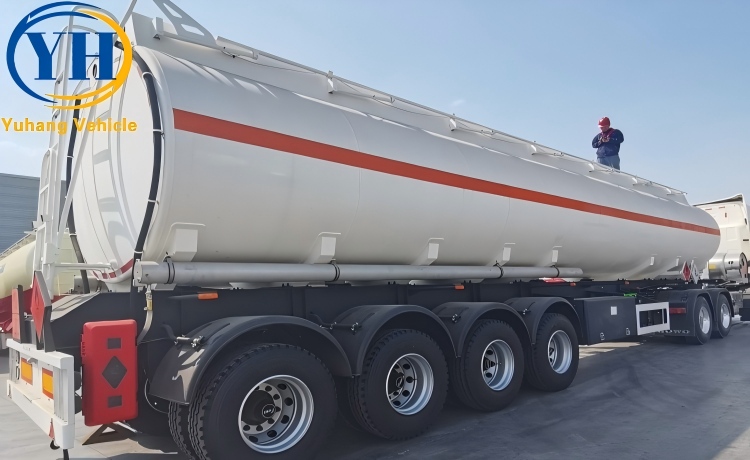 4 Axle 50000 Liter Fuel Tanker Trailer will be sent to Kenya-YUHANG VEHICLE 4 Axle 50000 Liter Fuel Tanker Trailer will be sent to Kenya-YUHANG VEHICLE