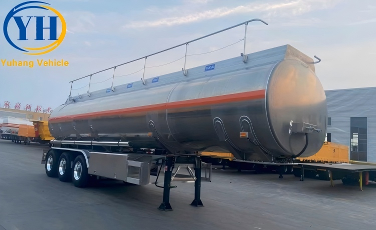 Tri Axle Aluminum Alloy Petrol Tanker Trailer will be shipped to Kenya-YUHANG VEHICLE Tri Axle Aluminum Alloy Petrol Tanker Trailer will be shipped to Kenya-YUHANG VEHICLE