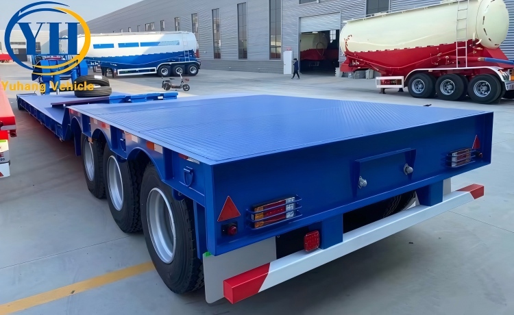60 Ton 3 Axle Gooseneck Detachable Trailer will be sent to Jamaica-YUHANG VEHICLE 60 Ton 3 Axle Gooseneck Detachable Trailer will be sent to Jamaica-YUHANG VEHICLE