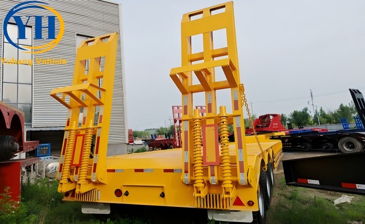 3 Axle Low Loader Trailer will be shipped to Zambia-YUHANG VEHICLE 3 Axle Low Loader Trailer will be shipped to Zambia-YUHANG VEHICLE