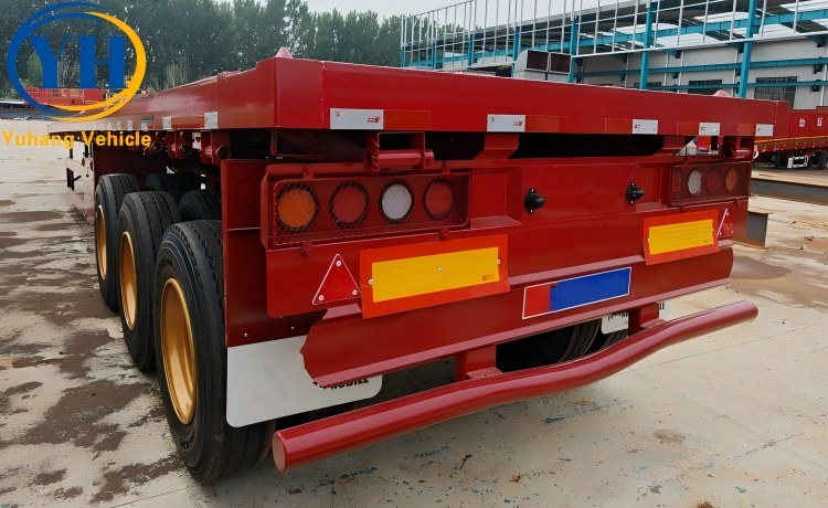 Tri Axle Semi Flatbed Trailer will be shipped to Madagascar-YUHANG VEHICLE Tri Axle Semi Flatbed Trailer will be shipped to Madagascar-YUHANG VEHICLE